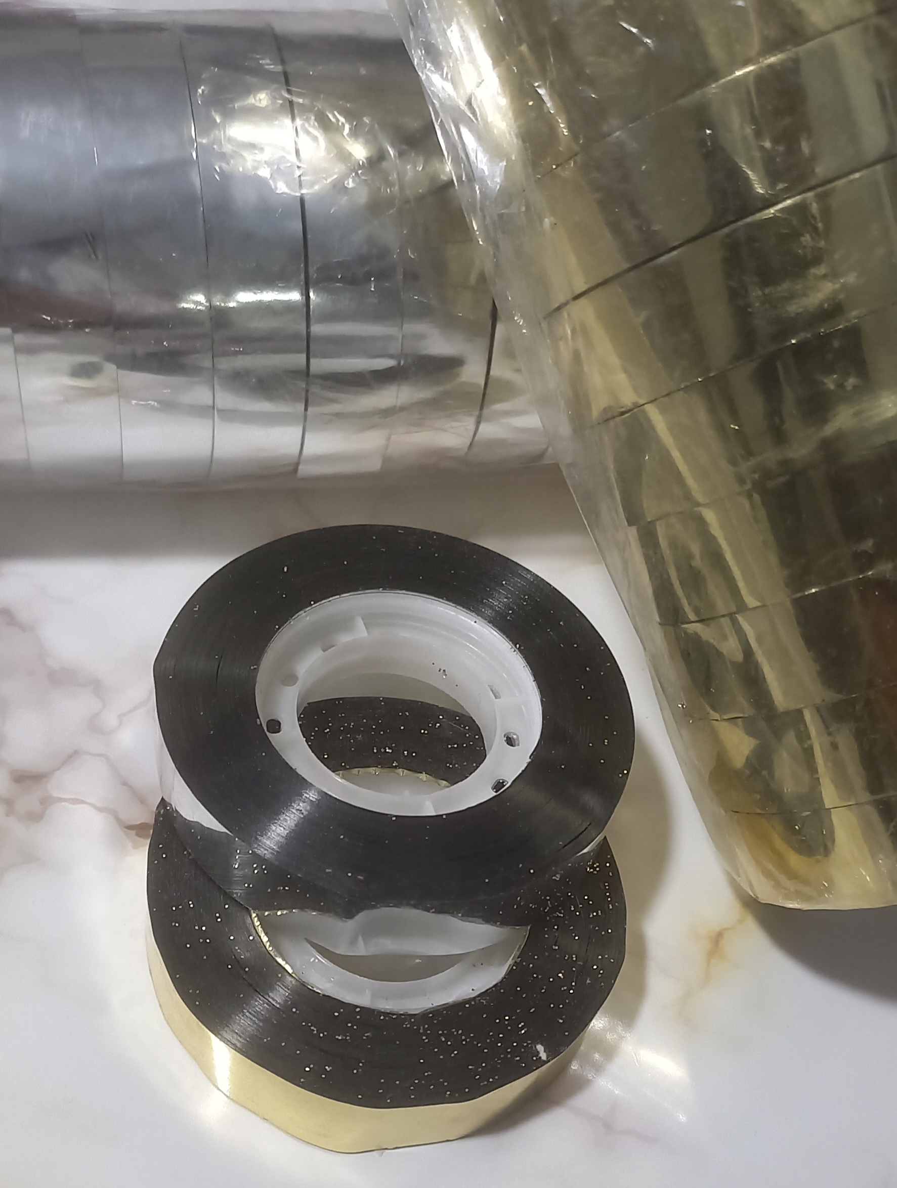 چسب نواری طلایی